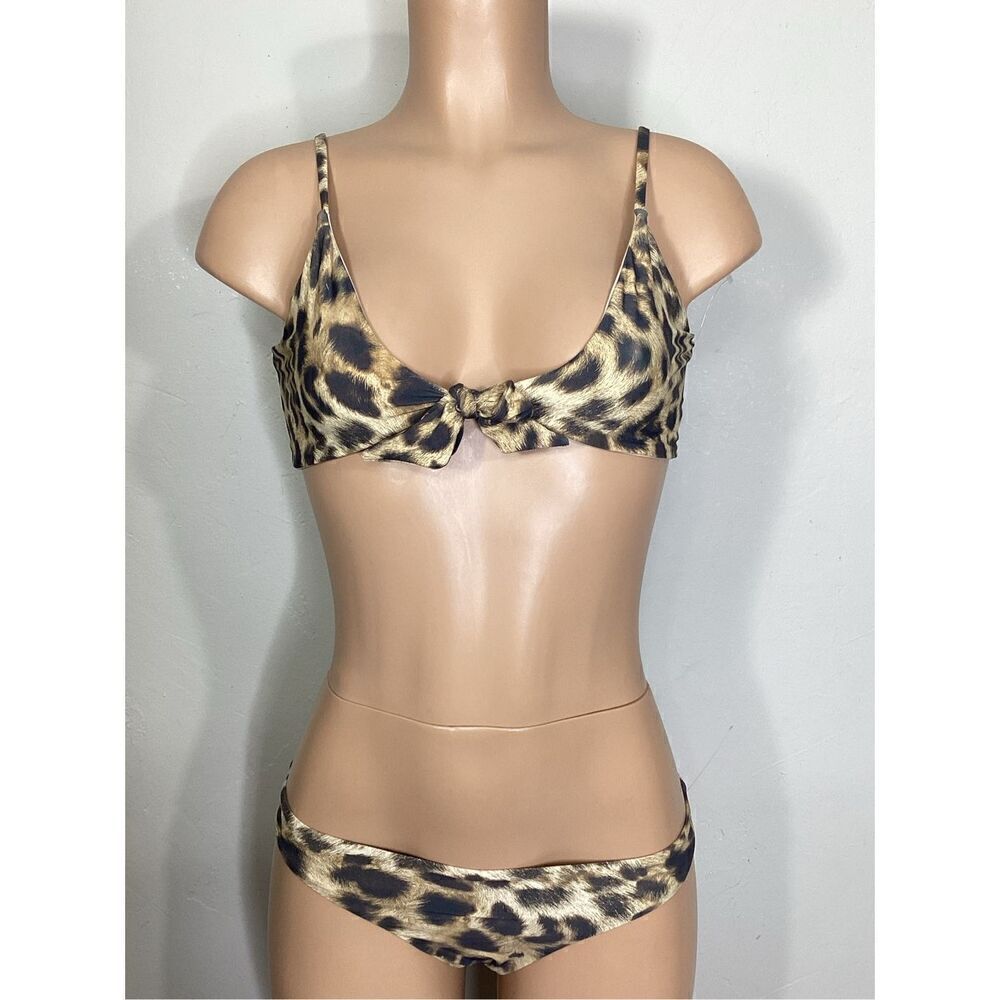 New. Pilyq/PQ Jungle reversible tie front bikini. M-Top/L-bottom. Retails$169 - Picture 4 of 16